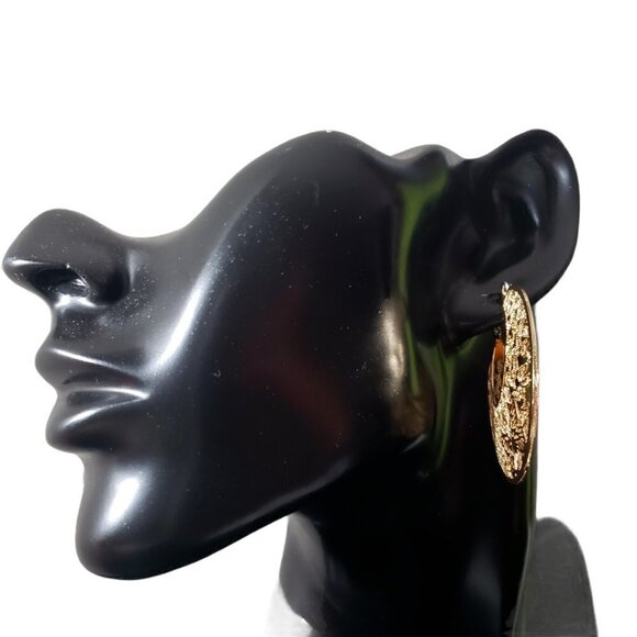 Womens Gold Butterfly Cast Hinge Circle Big Hoop Earrings Party Casual Jewelry - Picture 3 of 5